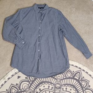 Button down collared shirt 100% cotton